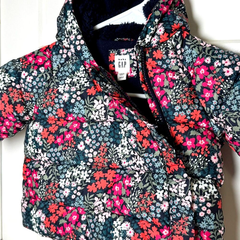 Baby Gap Girls 6-12 Months Floral Puffer Jacket Hooded Fleece Lined Winter Coat